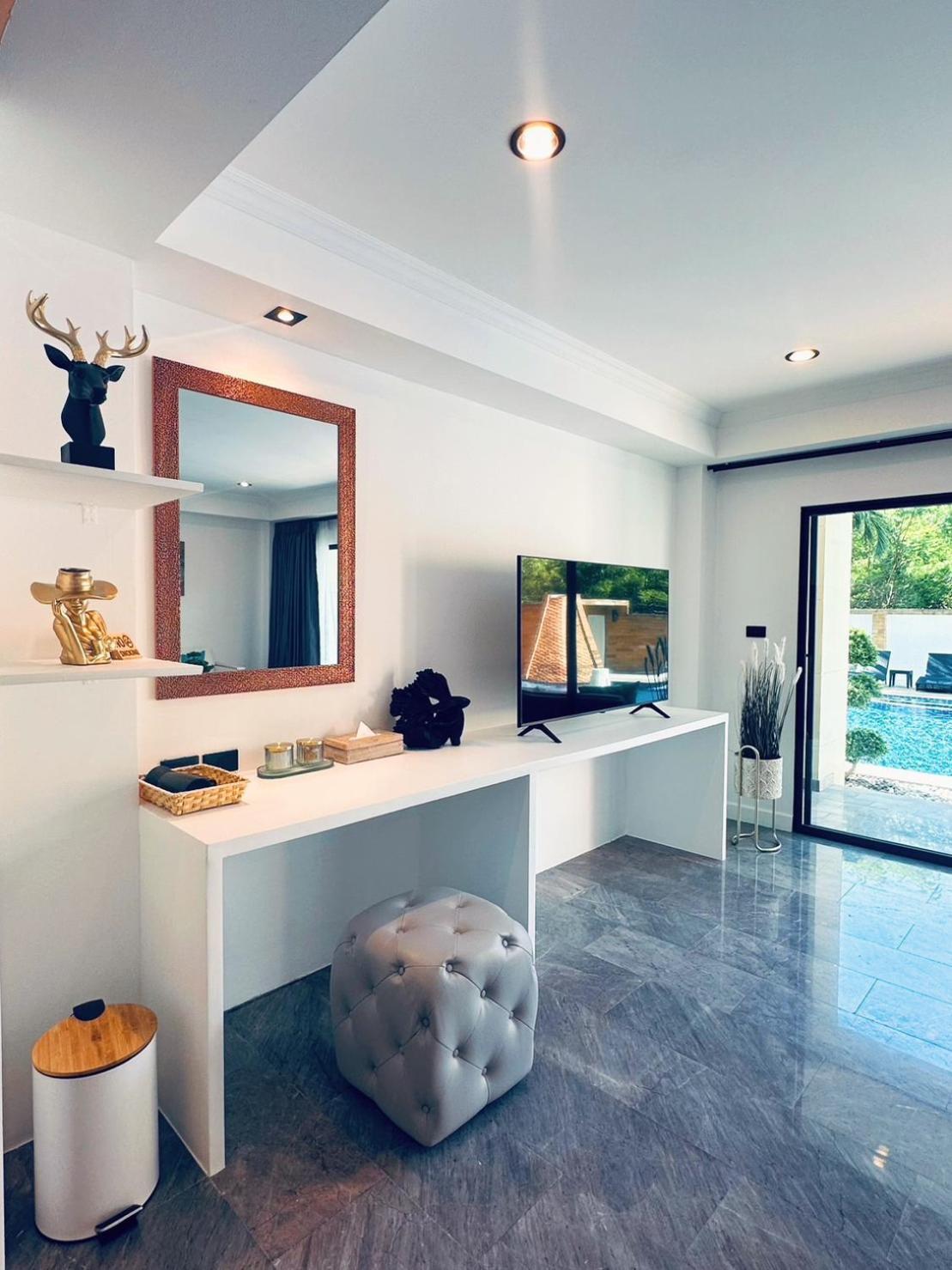 Ocean Pie Phuket - Adult Only Hotel Rawai Exterior photo